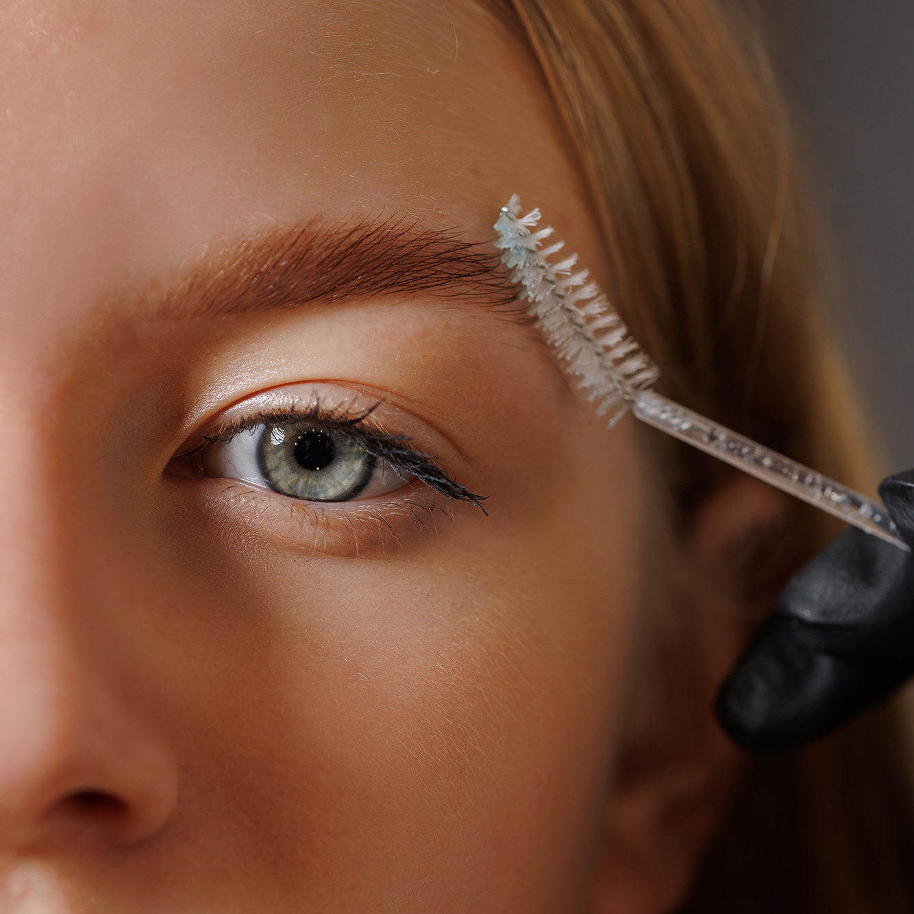 , Extensiones y Lifting de Pestañas en SopelaMicropigmentación cejas Ana Hata Belleza