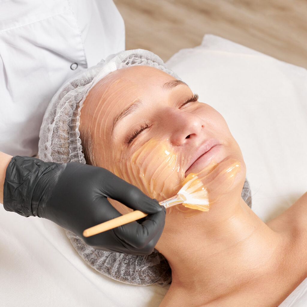 Peeling enzimático en ANAHATA Belleza