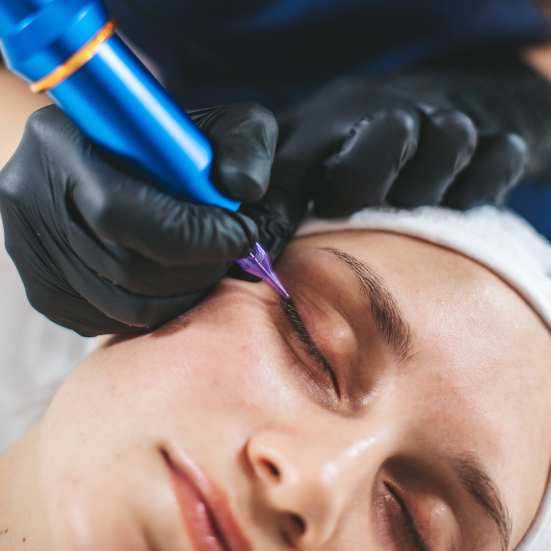 Micropigmentación de eyeliner en ANAHATA Belleza en Sopela